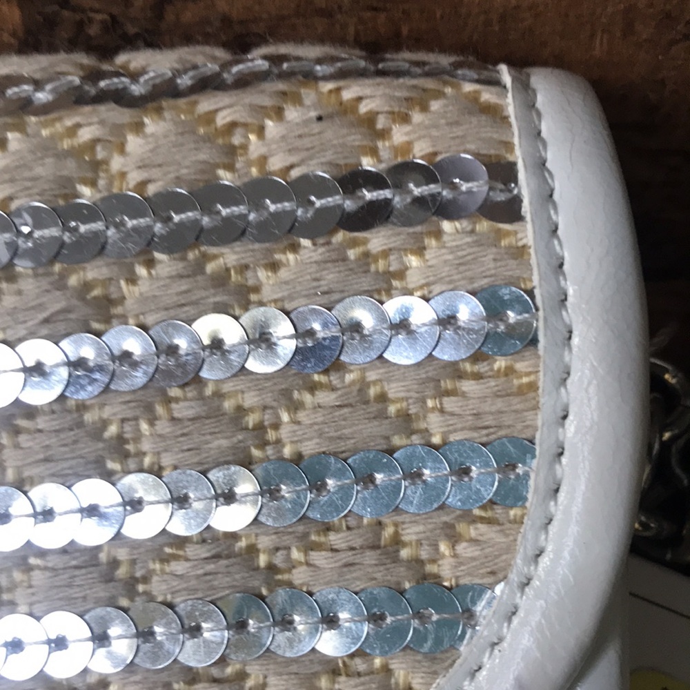 Straw Studio clutch. - Picture 7 of 10